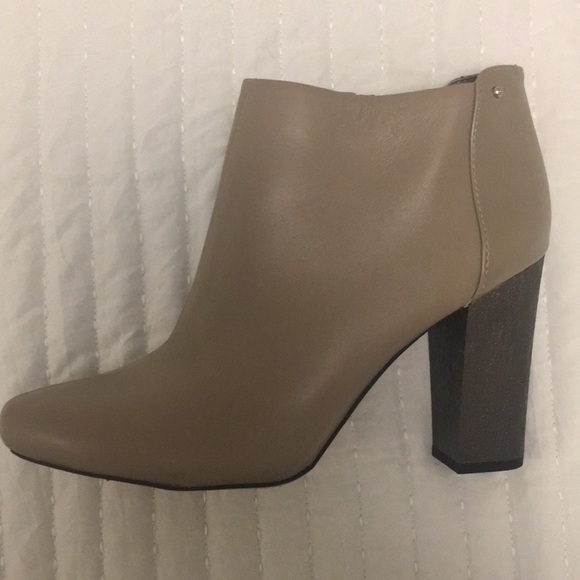 Boots - Picture 1 of 5